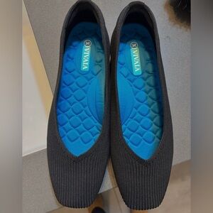 Vivaia Black with blue sole nwot Women's flats Shoes